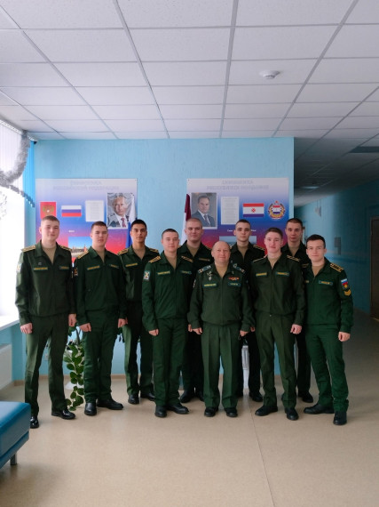 Встреча с представителями Военно-космической академии имени А. Ф. Можайского с обучающимися 10-11 классов..